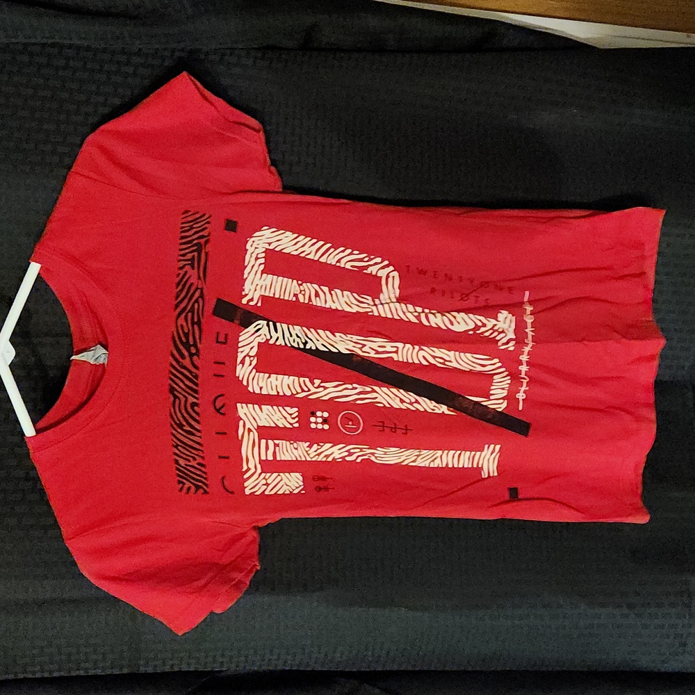 Women's Graphic Tee